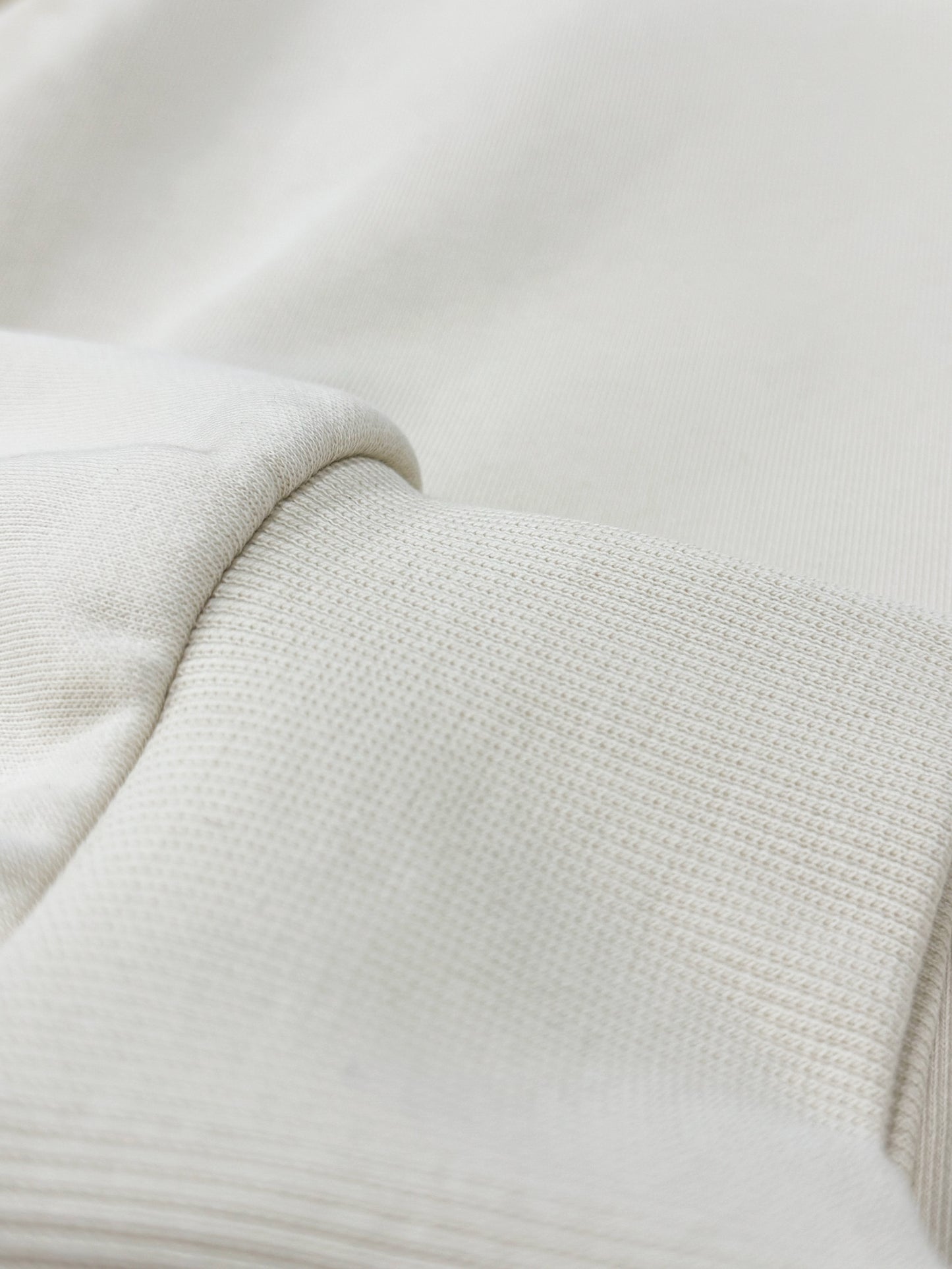 SIGNATURE AVEYO HEAVYWEIGHT HOODIE